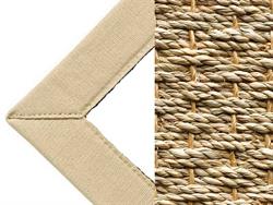 Søgræs tæppe med kantbånd i beige farve